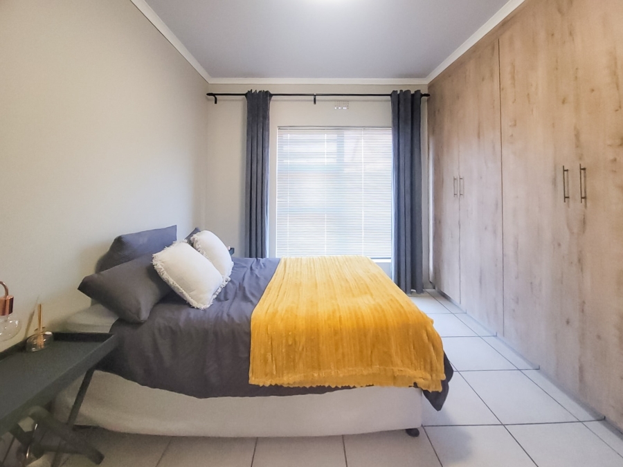 2 Bedroom Property for Sale in Van Der Hoff Park North West